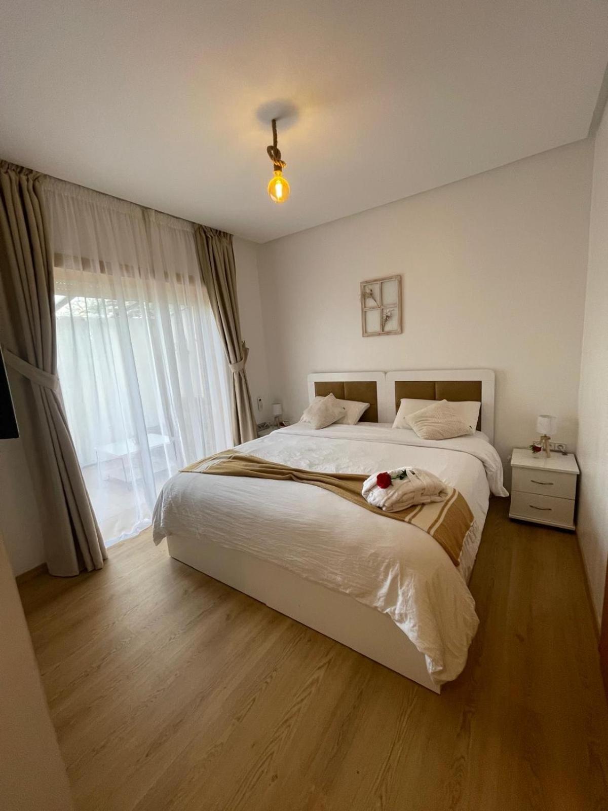 Appartement De Luxe Avec Jardin Vue Sur La Piscine Golf Securise 24H Sur 24 A 5 Minutes De L Aeroport Marrakesz Zewnętrze zdjęcie